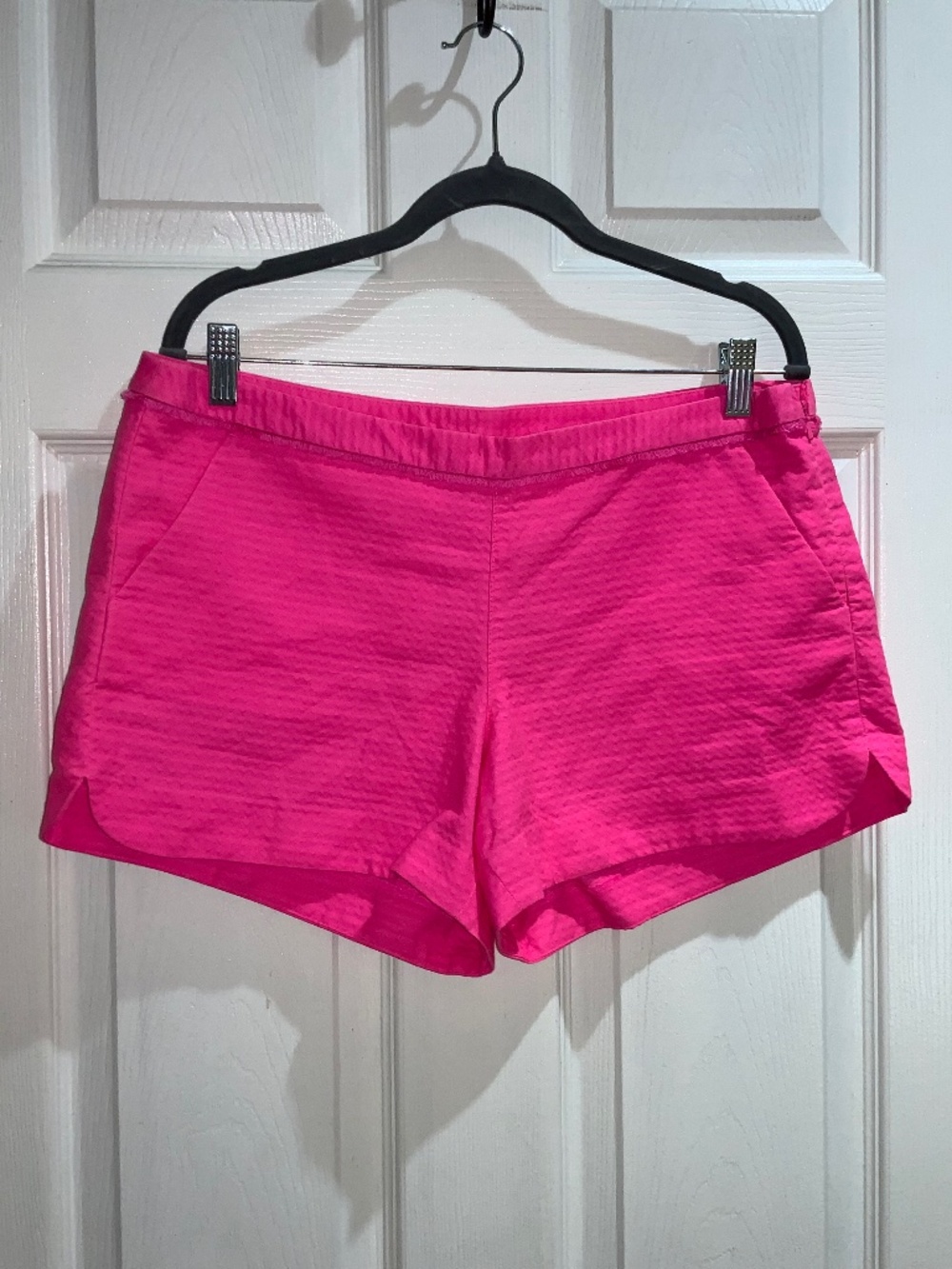 Lily Pulitzer pink fringe trim Addie textured shorts sz 8 side zip slash pockets
